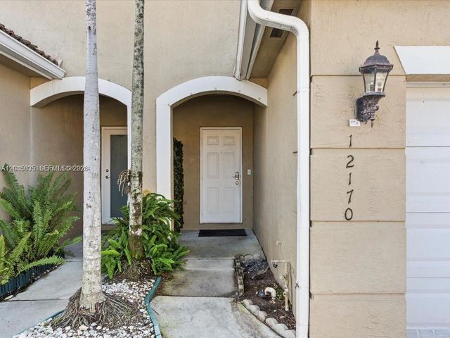 12170 SW 5th Ct, Pembroke Pines, FL 33025