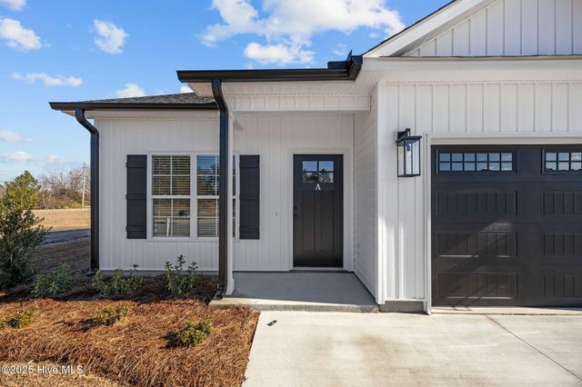 105 Lady O Drive A, Greenville, NC 27834