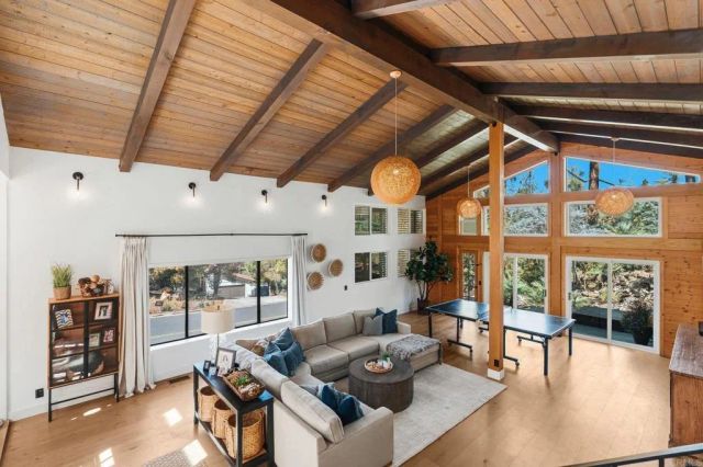 765 Val Sereno Drive, Encinitas, CA 92024