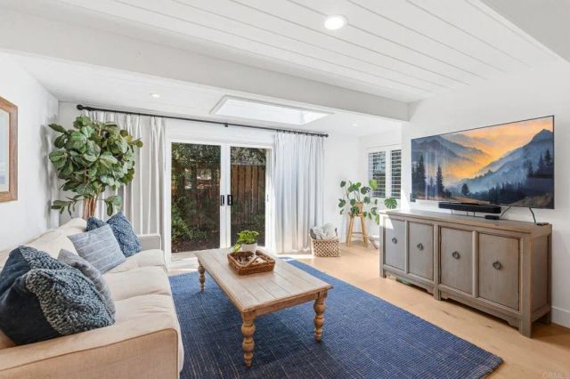 765 Val Sereno Drive, Encinitas, CA 92024