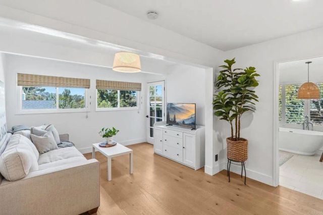 765 Val Sereno Drive, Encinitas, CA 92024