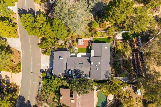765 Val Sereno Drive, Encinitas, CA 92024