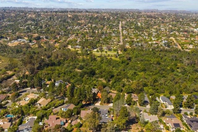 765 Val Sereno Drive, Encinitas, CA 92024