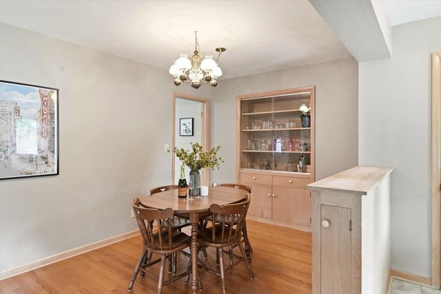 10114 W Fiebrantz AVENUE, Milwaukee, WI 53222