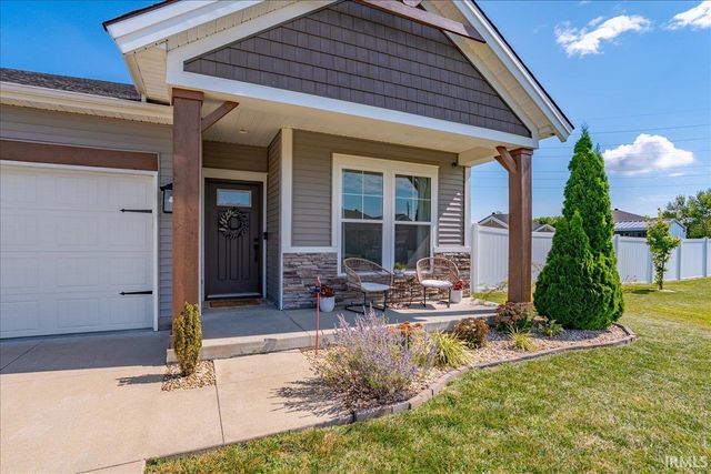 4565 Brentford Drive, Newburgh, IN 47630