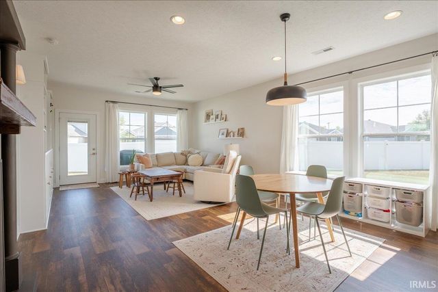 4565 Brentford Drive, Newburgh, IN 47630