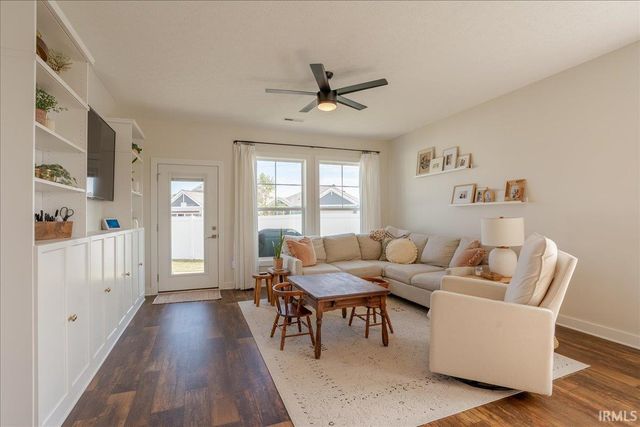 4565 Brentford Drive, Newburgh, IN 47630