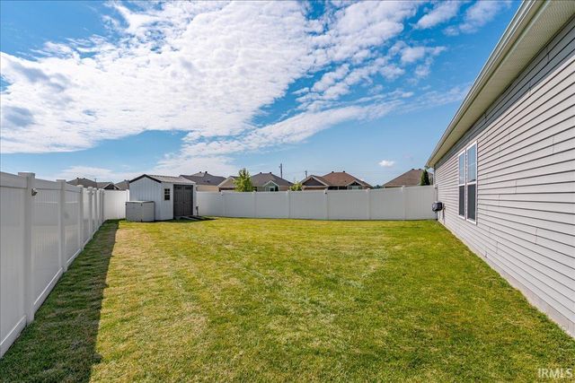 4565 Brentford Drive, Newburgh, IN 47630