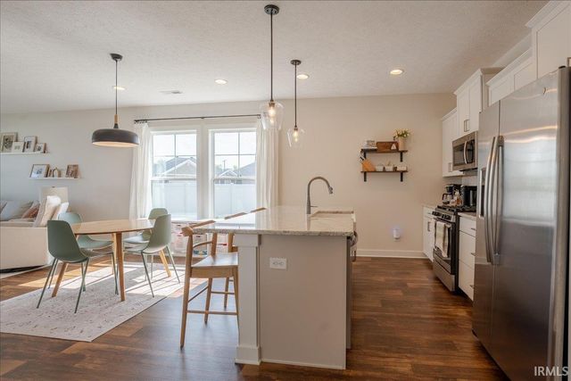 4565 Brentford Drive, Newburgh, IN 47630