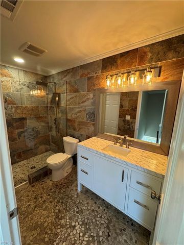 1503 Oak Knoll LN, Virginia Beach, VA 23464