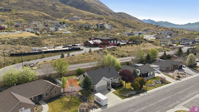 10262 N 3900 W, Cedar Hills, UT 84062