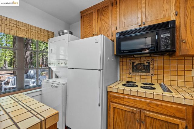 173 Cliff, Pinecrest, CA 95364