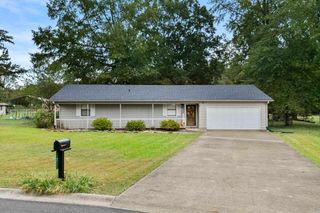 7 Valewood Court, Jacksonville, AR 72076