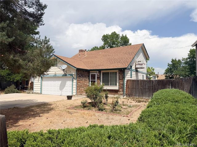 7776 Club Crest Drive, Arvada, CO 80005