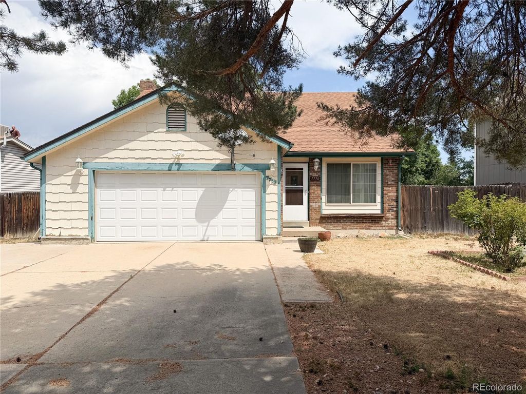 7776 Club Crest Drive, Arvada, CO 80005