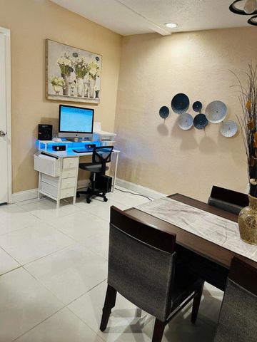 833 Briggs Street Street, West Palm Beach, FL 33405