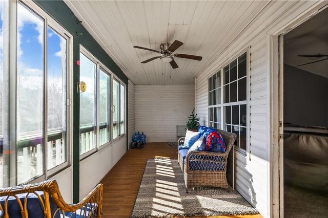 2310 NE 68th Street, Gladstone, MO 64118