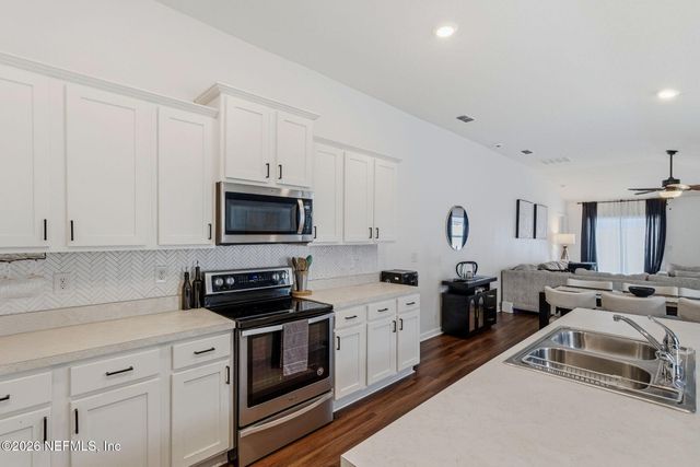 10026 SITTING FOX Drive, Jacksonville, FL 32222