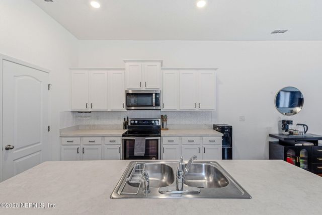 10026 SITTING FOX Drive, Jacksonville, FL 32222