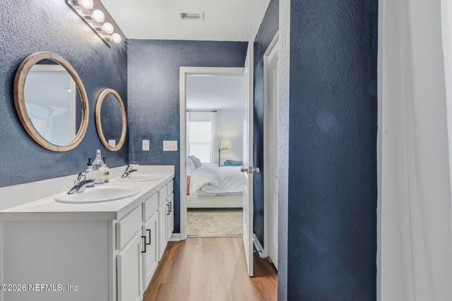 10026 SITTING FOX Drive, Jacksonville, FL 32222