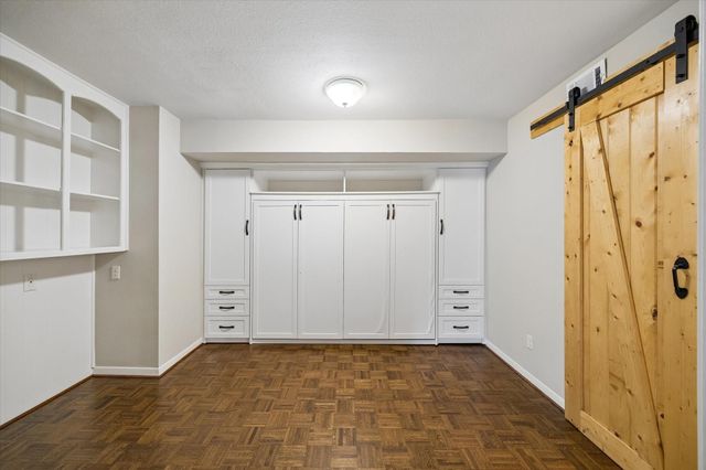 355 N Post Oak Lane 644, Houston, TX 77024