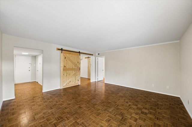 355 N Post Oak Lane 644, Houston, TX 77024