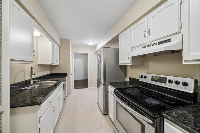 355 N Post Oak Lane 644, Houston, TX 77024