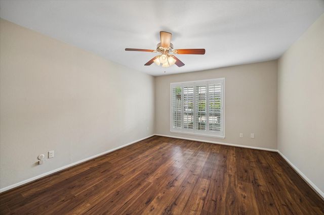 355 N Post Oak Lane 644, Houston, TX 77024