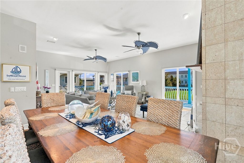 Image 12 of property listing at 12 18th Street, Tybee Island, GA 31328