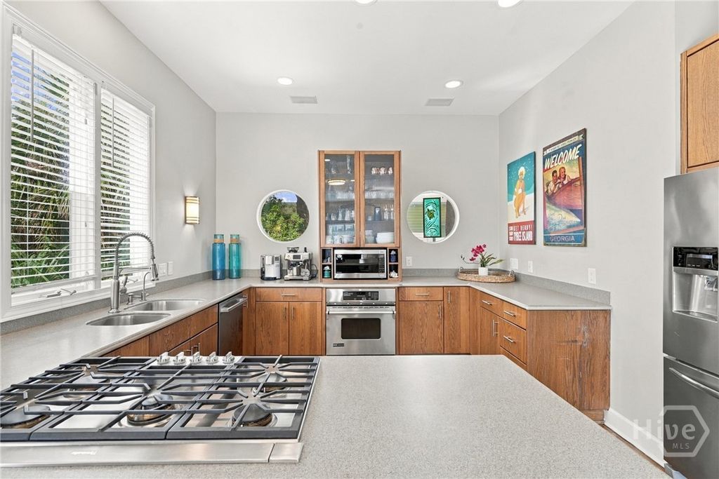 Image 20 of property listing at 12 18th Street, Tybee Island, GA 31328