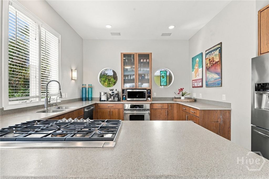 Image 21 of property listing at 12 18th Street, Tybee Island, GA 31328