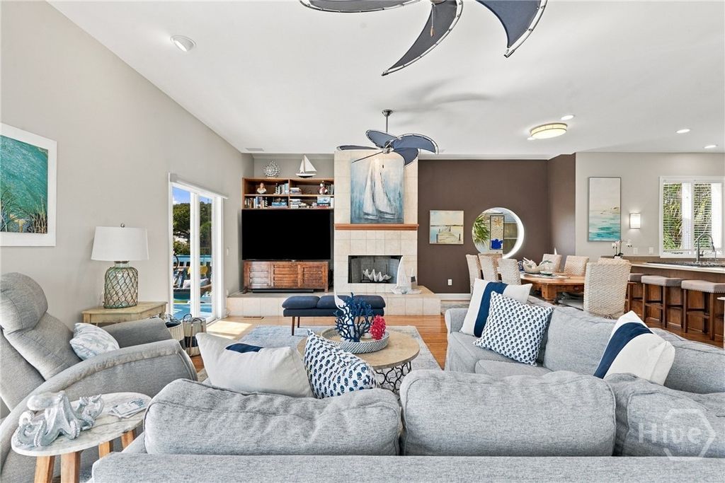 Image 6 of property listing at 12 18th Street, Tybee Island, GA 31328