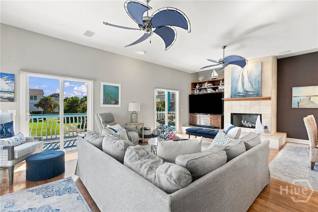 Image 7 of property listing at 12 18th Street, Tybee Island, GA 31328