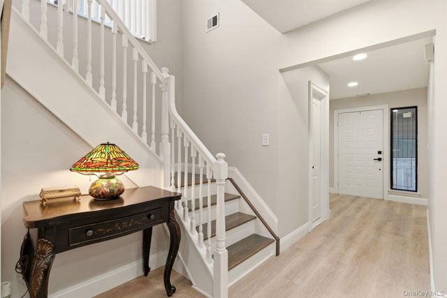 261 Vista Drive, Jericho, NY 11753