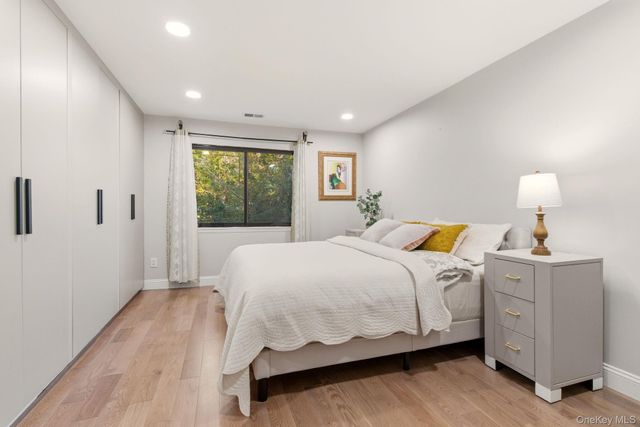 261 Vista Drive, Jericho, NY 11753