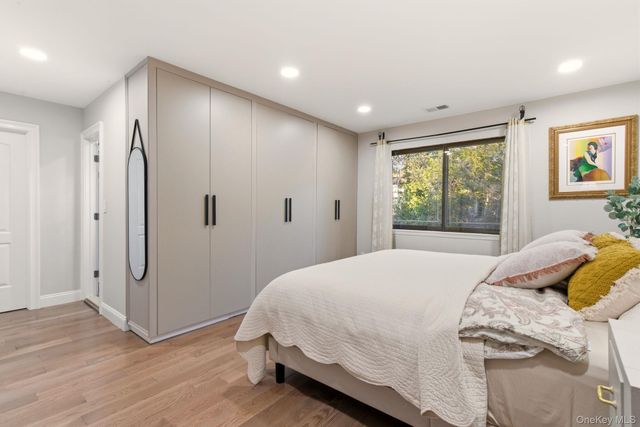 261 Vista Drive, Jericho, NY 11753