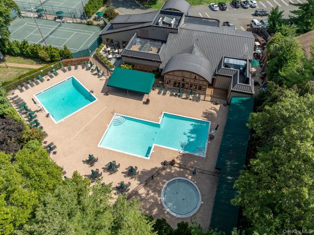 261 Vista Drive, Jericho, NY 11753