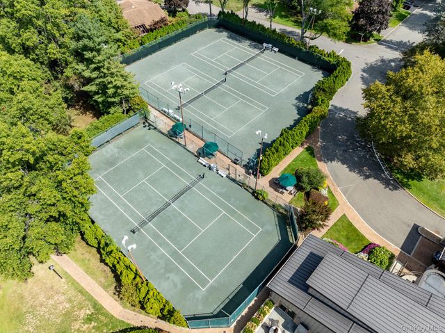 261 Vista Drive, Jericho, NY 11753