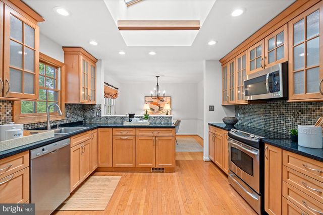 1920 WINDMILL LN, Alexandria, VA 22307