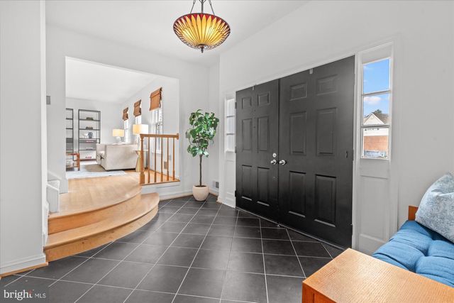 1920 WINDMILL LN, Alexandria, VA 22307