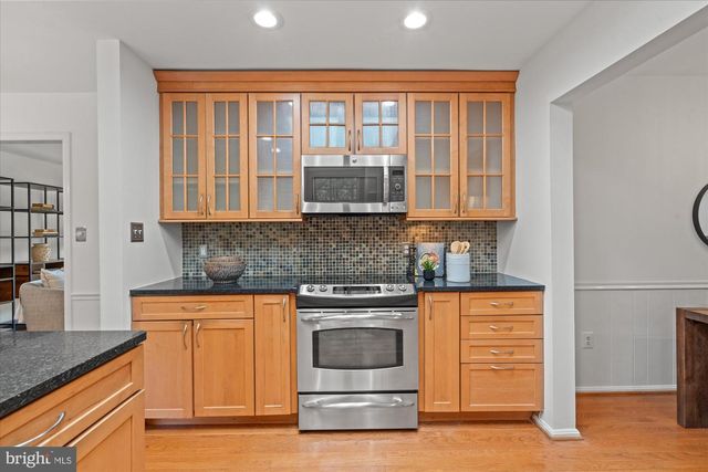 1920 WINDMILL LN, Alexandria, VA 22307