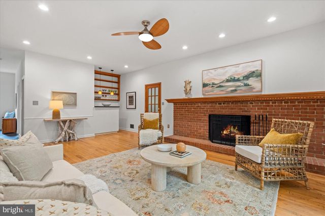 1920 WINDMILL LN, Alexandria, VA 22307