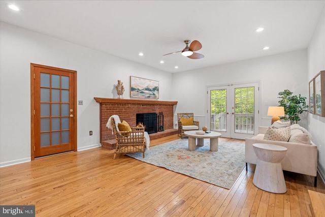 1920 WINDMILL LN, Alexandria, VA 22307