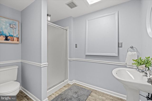 1920 WINDMILL LN, Alexandria, VA 22307
