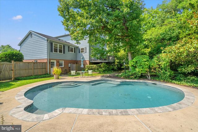1920 WINDMILL LN, Alexandria, VA 22307