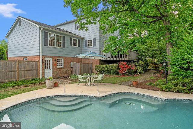 1920 WINDMILL LN, Alexandria, VA 22307