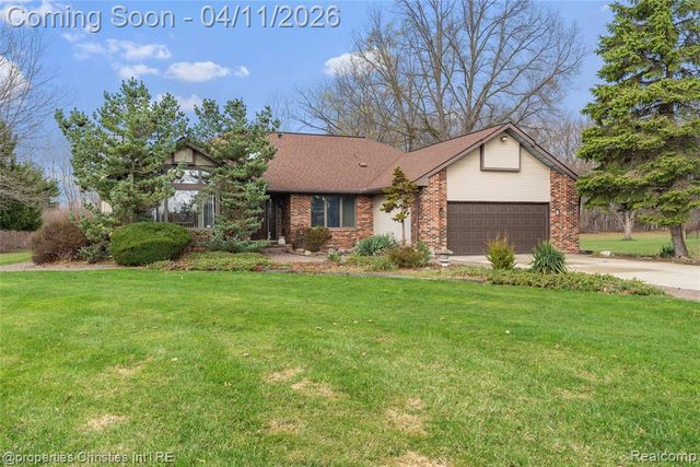 24760 Arsenal Road, Flat Rock, MI 48134