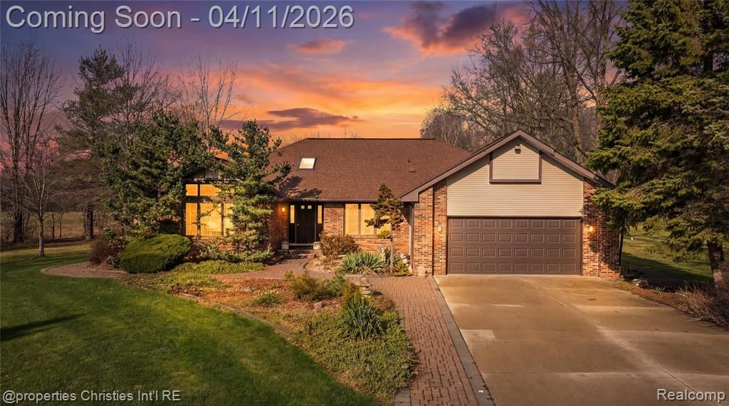 24760 Arsenal Road, Flat Rock, MI 48134