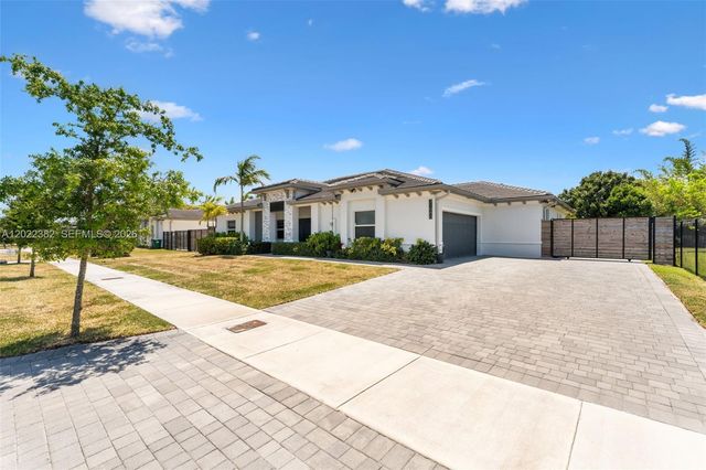 21080 SW 127th Pl, Miami, FL 33177