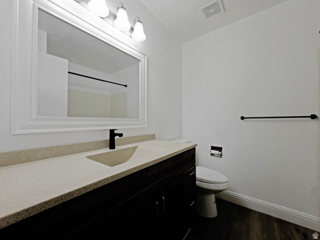 Image 17 of property listing at 3575 S 3200 W #1B, West Valley City, UT 84119
